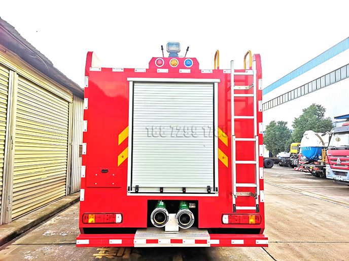 重汽重型25吨泡沫消防车详细配置参数