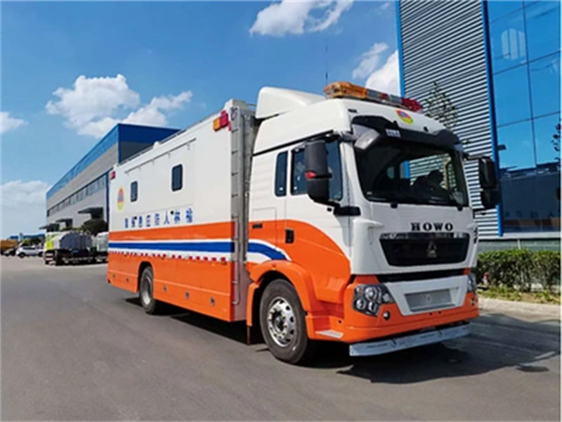 重汽豪沃炊事车