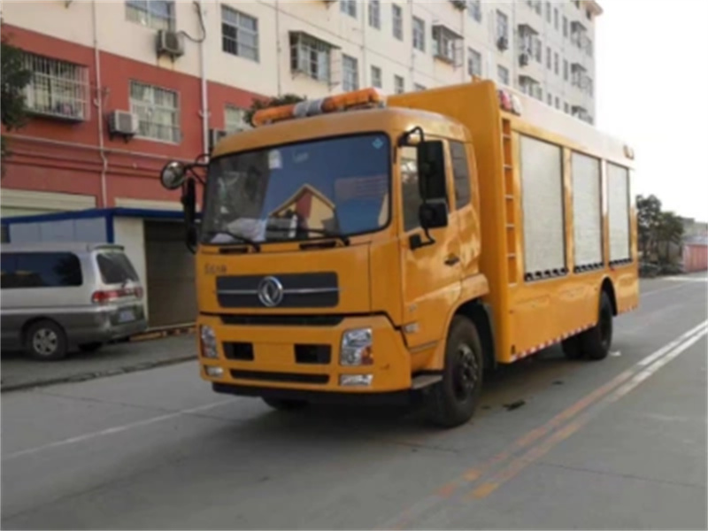 东风天锦4000立方大流量排水泵车