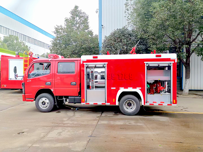 东风2吨水罐消防车 企业乡镇消防车